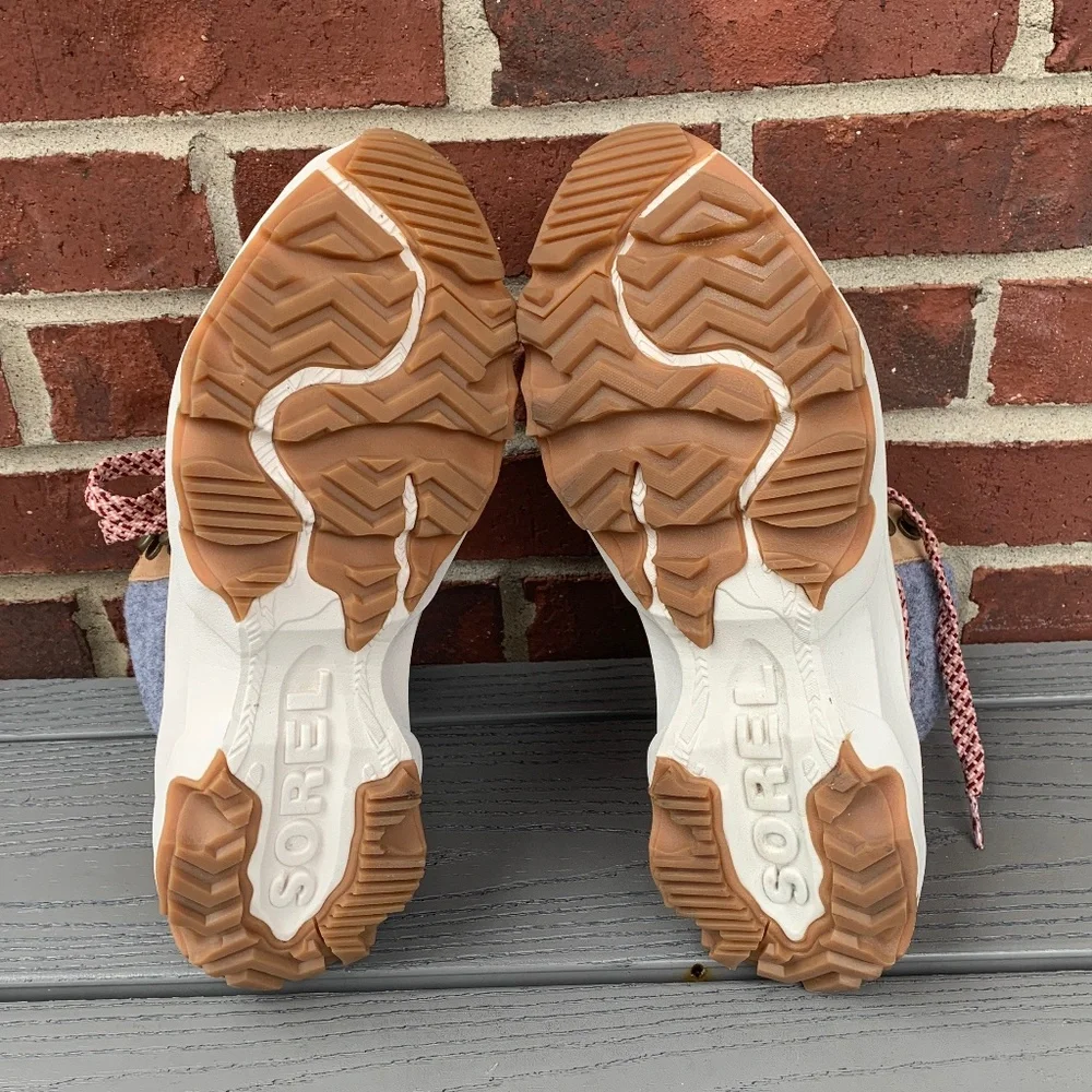 Sorel Kinetic Breakthru Conquest Waterproof Boots - Picture 8 of 13